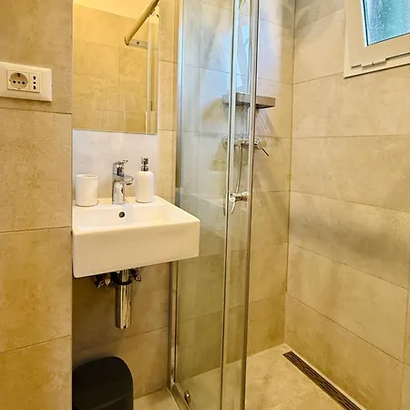 Riva Waterfront 아파트 *