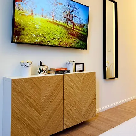 아파트 Riva Waterfront *