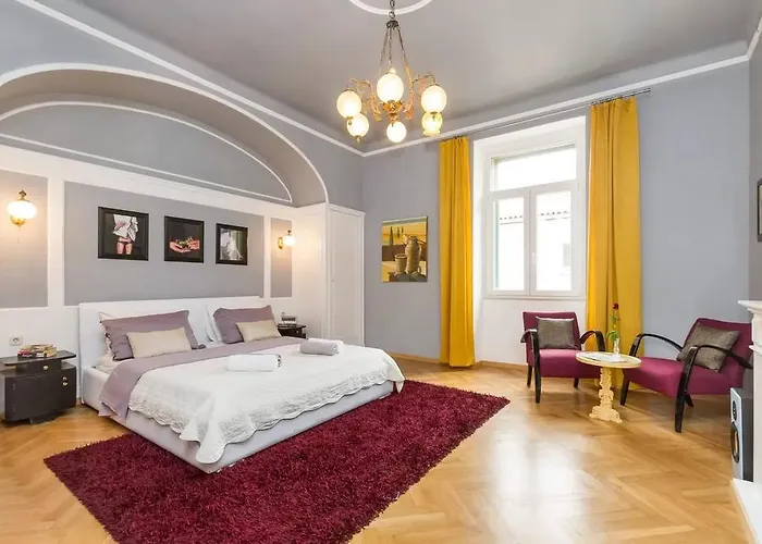 Riva Waterfront Apartamento *